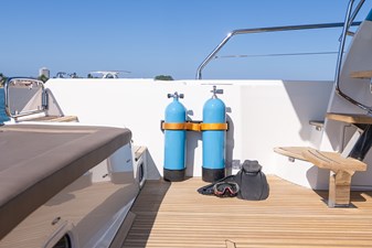 Tinka  12 13_2016 55ft Prestige 550S TINKA