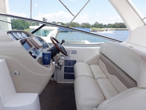 2004 Chaparral 310 Signature 8 