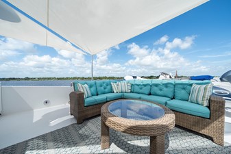 OBSESSION 65 Boat Deck Seating  