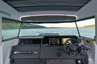 2022 Axopar 37 XC 10 