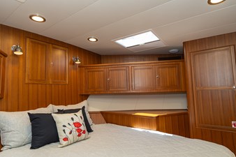 C'EST LA VIE 29 031 VIP facing Starboard