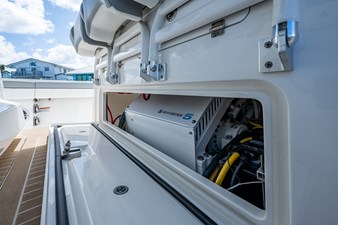 Dog House II  72 41_regulator_dog_house_ii_helm_7