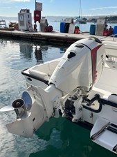 2007 Boston Whaler 190 Outrage 9 