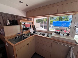 Gracefully 32 2013 Lagoon 400 S2 For Sale Galley equipment
