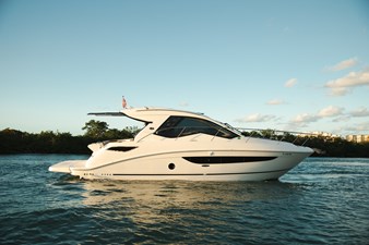 - 2 3_2019 35ft Sea Ray 350 Coupe NADA MAS