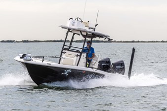 28' Caymas 281HB Center Console 14 
