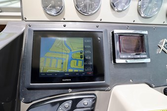 ANTANI 14 330-SUNDANCER-SEA-RAY-2014-YACHTSBLUE-NAVIGATION