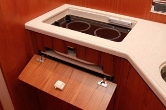 2011 Tiara Yachts 4300 Open 18 21