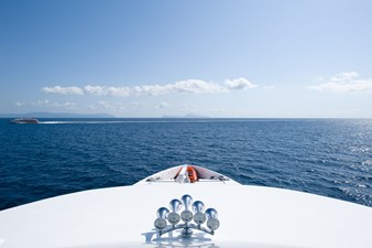 ARMADA 15 Sun Deck