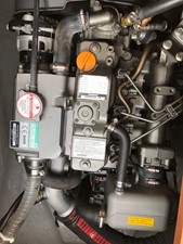 KING STEWART 23 Starboard Engine