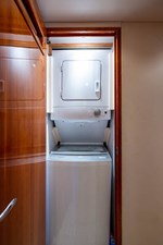 EAGLE'S NEST 20 _laundry_1