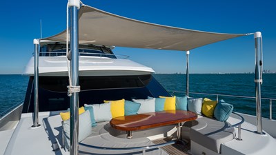 SEA N SEA 8 Fore Deck Seating