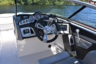 2015 Mastercraft x23 7 