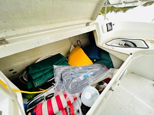 2000 Beneteau 311 51 