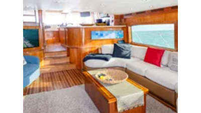 2007 Hatteras 64 Motor Yacht  11 