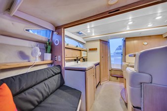 1999 Bayliner 3255 Avanti 20 