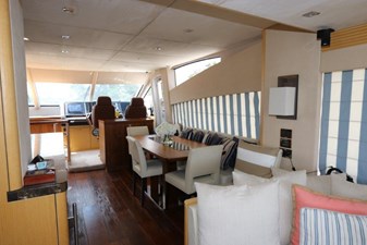 - 12 75-2015-Sunseeker-Yacht-12