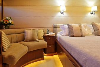 CLARITY 25 CLARITY VIP cabin sofa