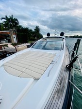 ESSENCE 15 16_2010 60ft Sunseeker Predator ESSENCE