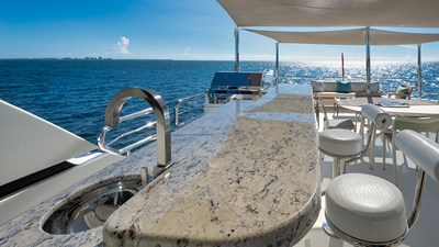 SEA N SEA 12 Flybridge Wet Bar