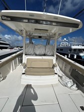 37' Pursuit 2021 21 