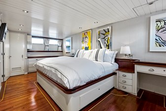 CHANTICLEER 44 