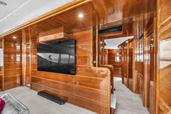Ferretti Yachts Custom Line 94 25 