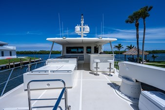PIVOT 18 97_marlow_pivot_flybridge_aft_deck_4