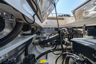 LOLA  51 Engine room