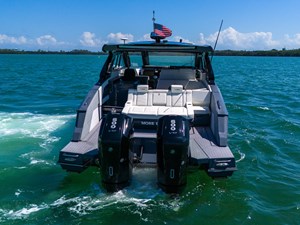 Cruisers Yachts 42 GLS OB 8 42' Yacht Cruisers GLS-8