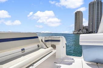 Intrepid 407 Cuddy 35 40' Intrepid-4