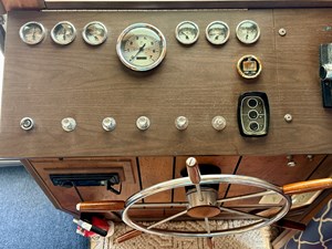 77 Sumerset 14 x 58 Aluminum Hull with Catwalks 22 