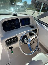 2014 Robalo R227 Dual Console 3 