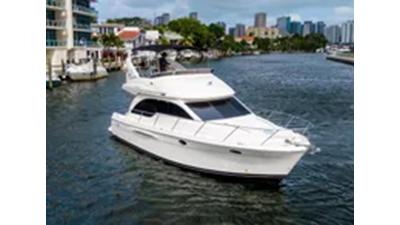 2004 Meridian 381 Sedan Bridge 9 