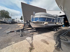 24' Bentley 2017 Encore 240 Cruise SE 3 