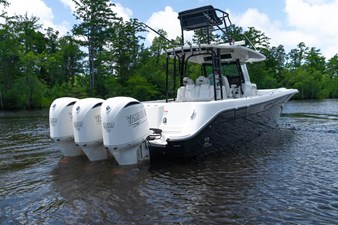 2018 Hydra-Sports 3900 Speciale  14 