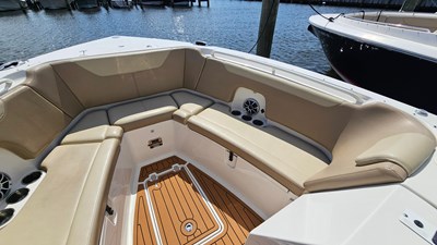 2019 Sailfish 325 DC 34 