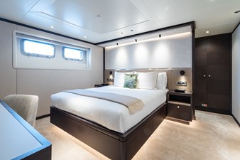 EMERALD 57 