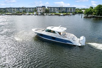 - 3 4_2022 48ft Tiara 48 LS