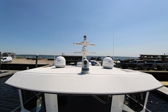 SEAGLASS 5 2006 American Tug 41: Roof Deck