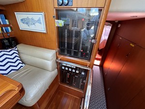 WEATHERLY 26 AC and DC distribution panel