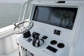 36' Yellowfin 36 11 