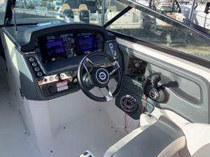 2021 CHAPARRAL 267 SSX 4 05.helm