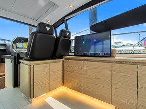 Chimaera 8 Salon Stbd Cabinets