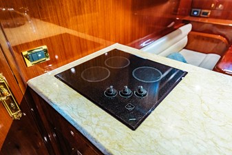 SOUTHERN BELLE 79 Crew Galley