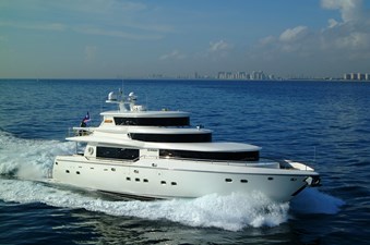 JOHNSON 93 SKYLOUNGE     0 Running