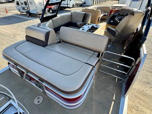 019 Harris Solstice 240 SL TNVL321 53 