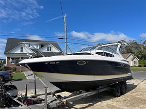 30' Regal 2005 3060 Window Express 3 