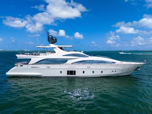 Azimut Grande 105 0 105' Azimut _ Drone-15