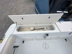 23' Hydra-Sports 2000 Seahorse 37 
